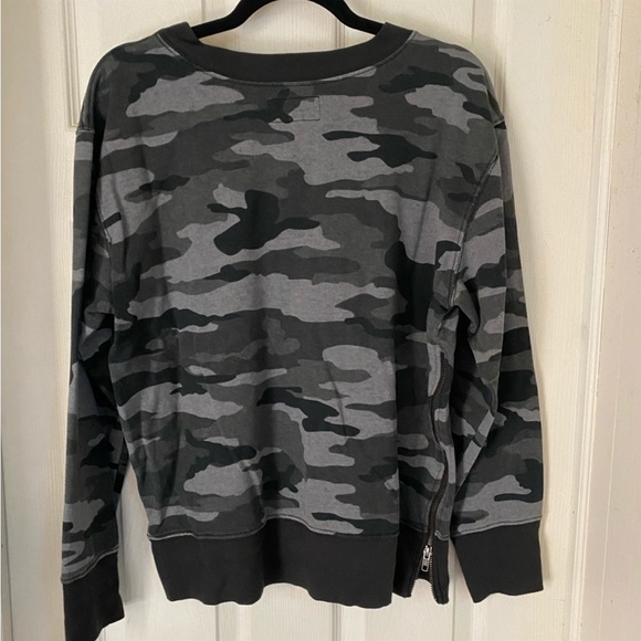 Current/Elliot The Stadium Zip Sweatshirt in Distressed Black Camo size medium - Picture 7 of 11
